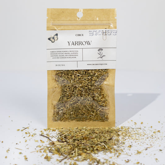 Yarrow – Protection & Courage Herb for Rituals