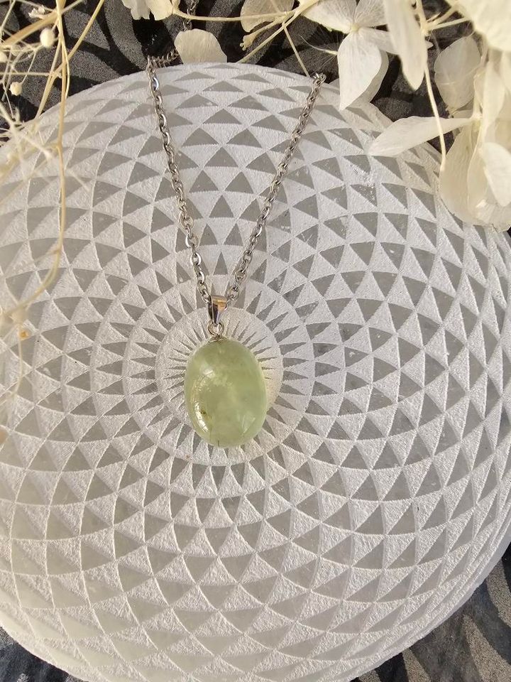 N121 - Prehnite oval Pendant Stainless Steel Necklace - Jewelry  from Pony