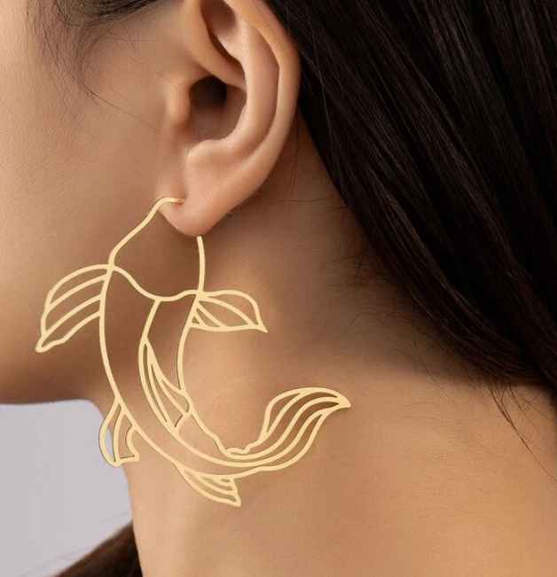 E84-Fish Design Hoop Earrings - Jewelry  from Shein