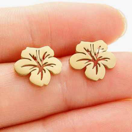 E175 - Gold Flower Stud Earrings - Jewelry  from Shein