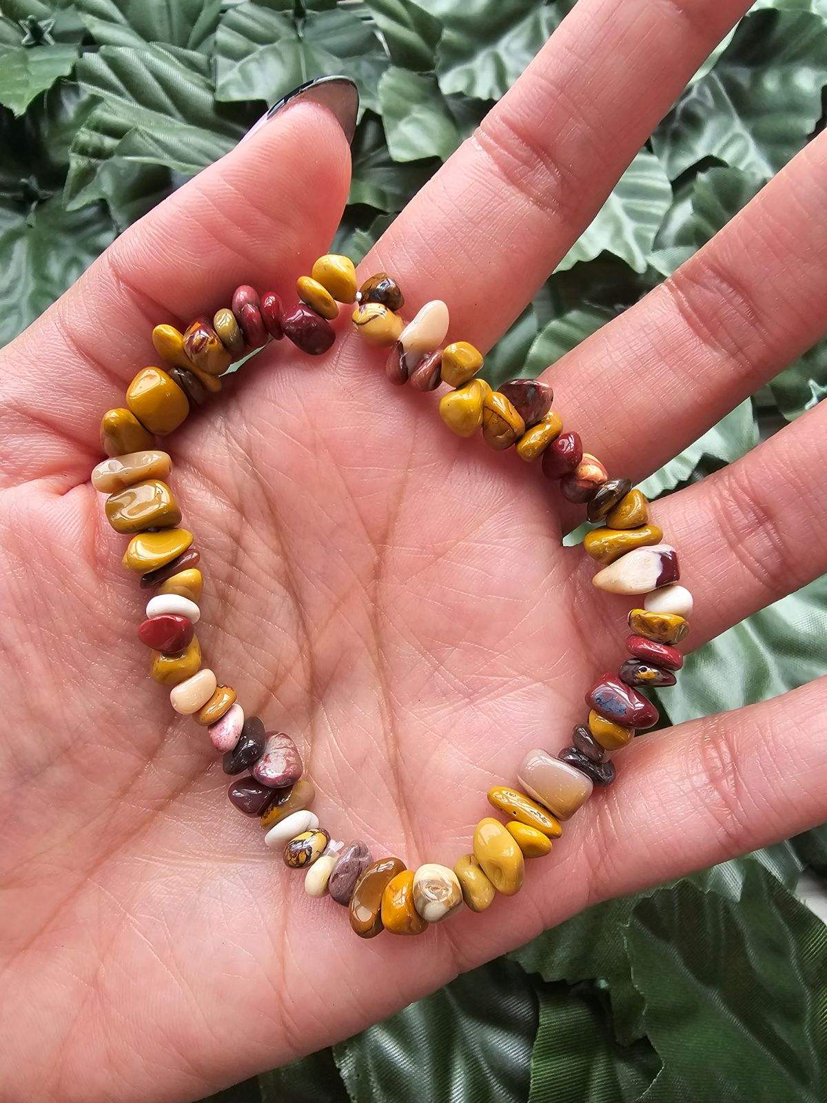 Mookaite Chip Stretch Bracelet - Jewelry  from Circe Boutique