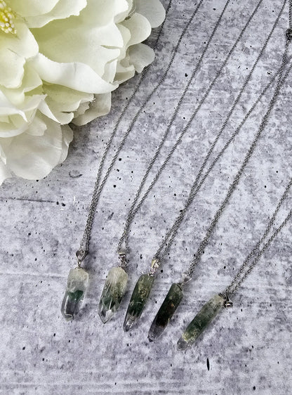 N52-Green Garden Quartz Pendant Necklace - Jewelry  from Circe Boutique